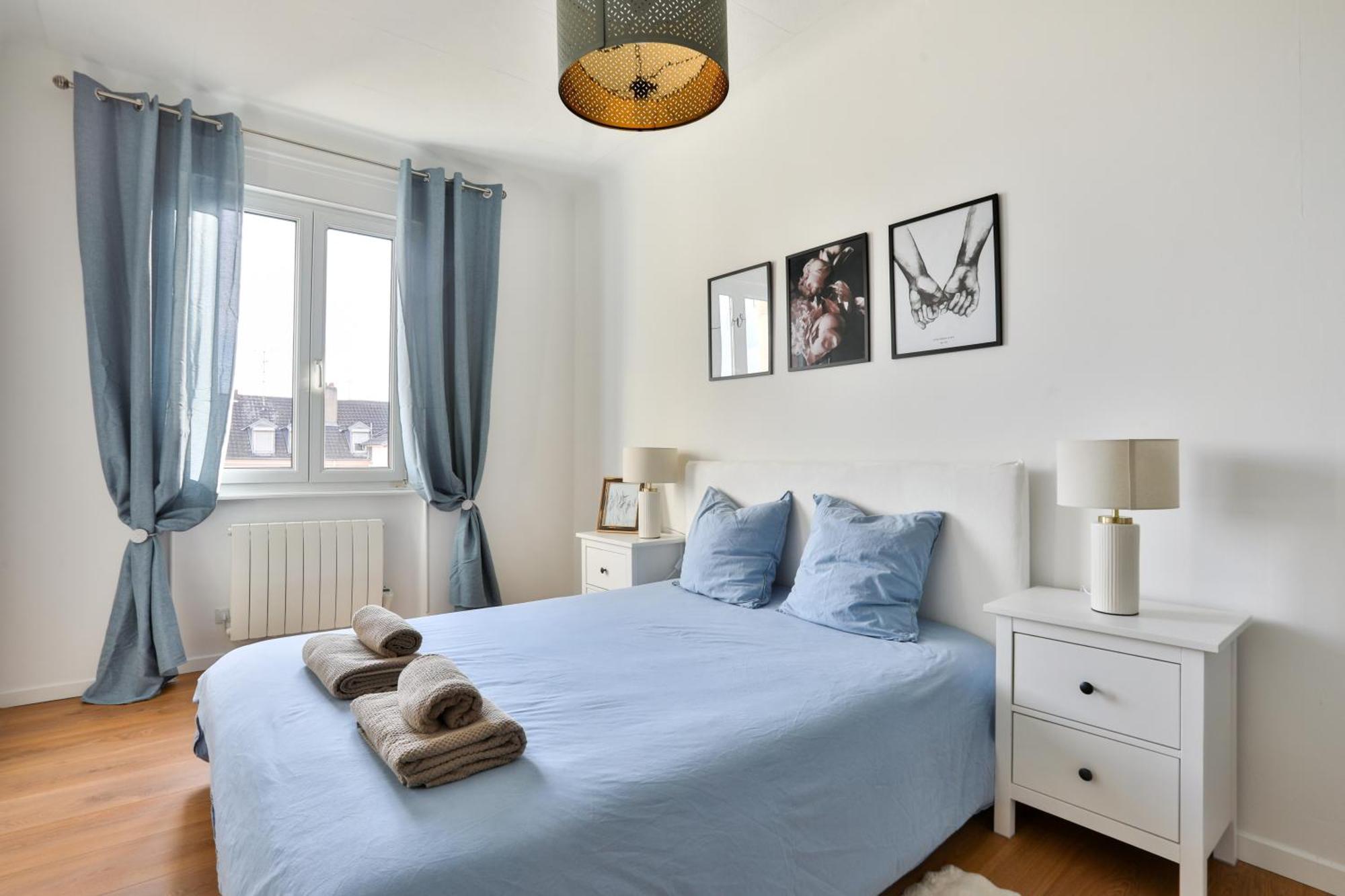 Lovely Quiet 2 Close To Center With Balcony