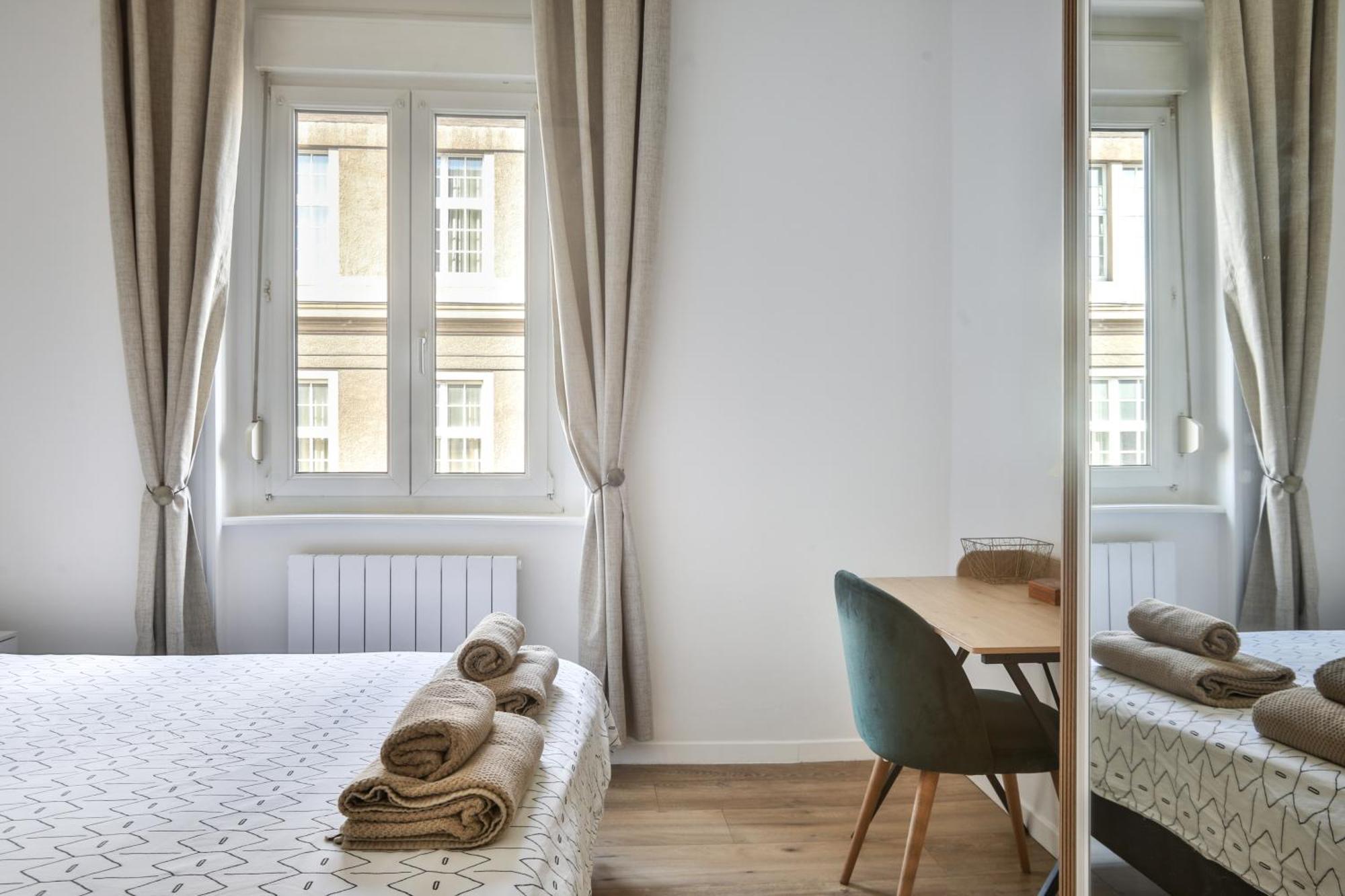 Lovely Quiet 2 Close To Center With Balcony Appartement